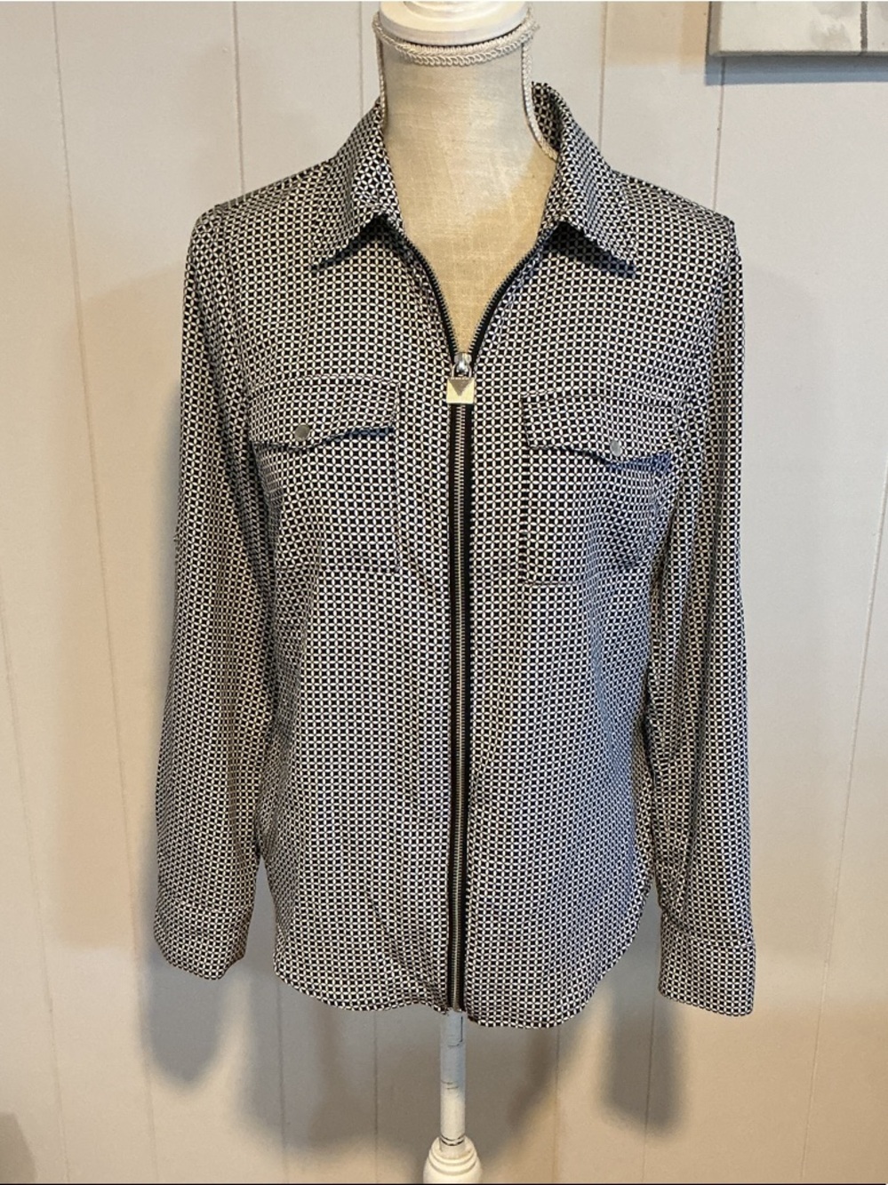 Michael Kors Black & White Geometric Zip-Front Button Down Shirt